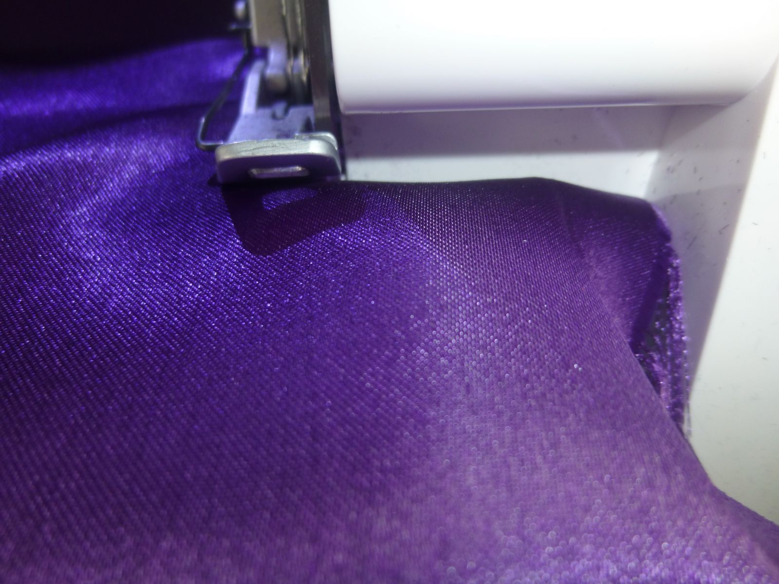 Blog-Inhaltsbild für 'Näh-Anleitung: Eleganter Damenrock'