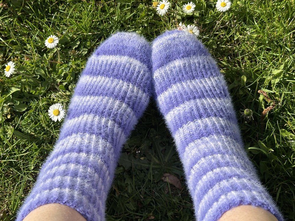 Blog-Inhaltsbild für 'Kuschelweiche Flauschsocken stricken'
