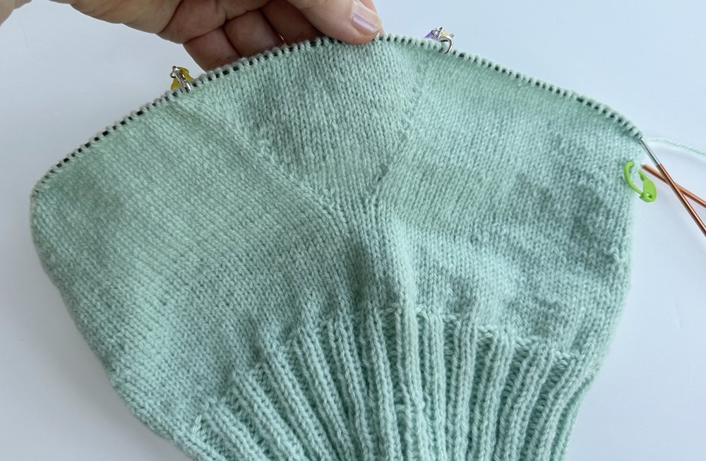 Blog-Inhaltsbild für 'Strickanleitung Babyhose in 3 Größen'