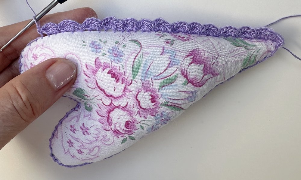 Blog-Inhaltsbild für 'Lavendel-Serie Teil 2: Lavendel-Herzen in verschiedenen Varianten nähen'