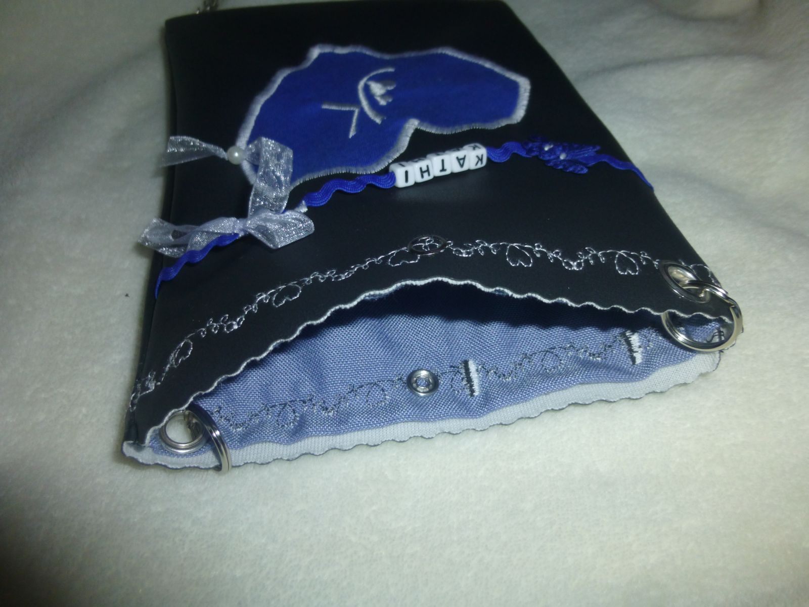 Blog-Inhaltsbild für 'Näh-Anleitung: Schöne Dirndl-Tasche / Trachtentasche'