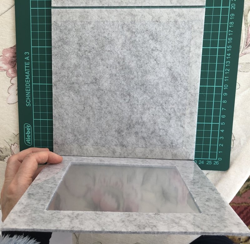 Blog-Inhaltsbild für 'Kostenlose Bastelanleitung: Wechselbilderahmen aus Filz'