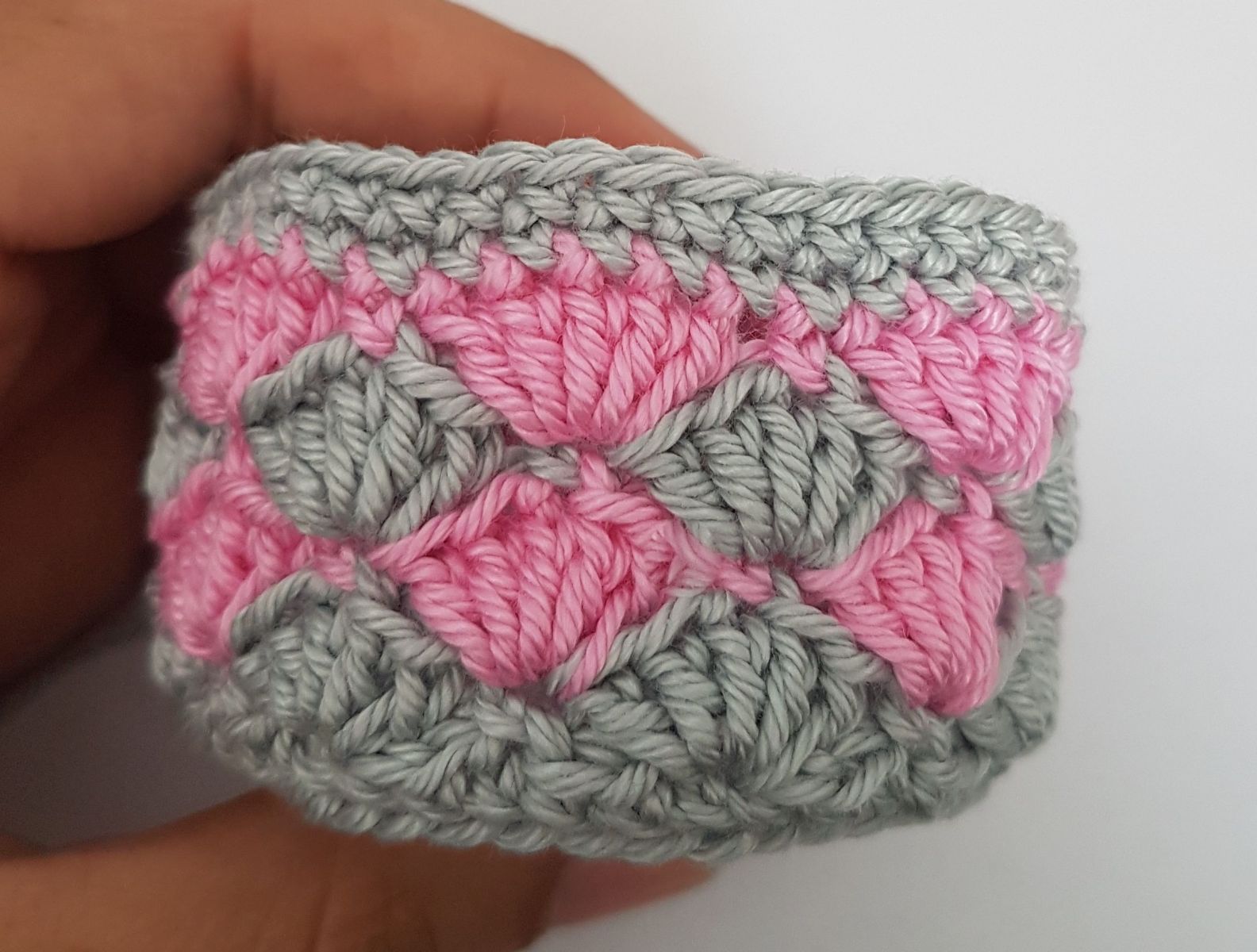 Blog content image for 'Free Crochet Pattern Water Bottle'
