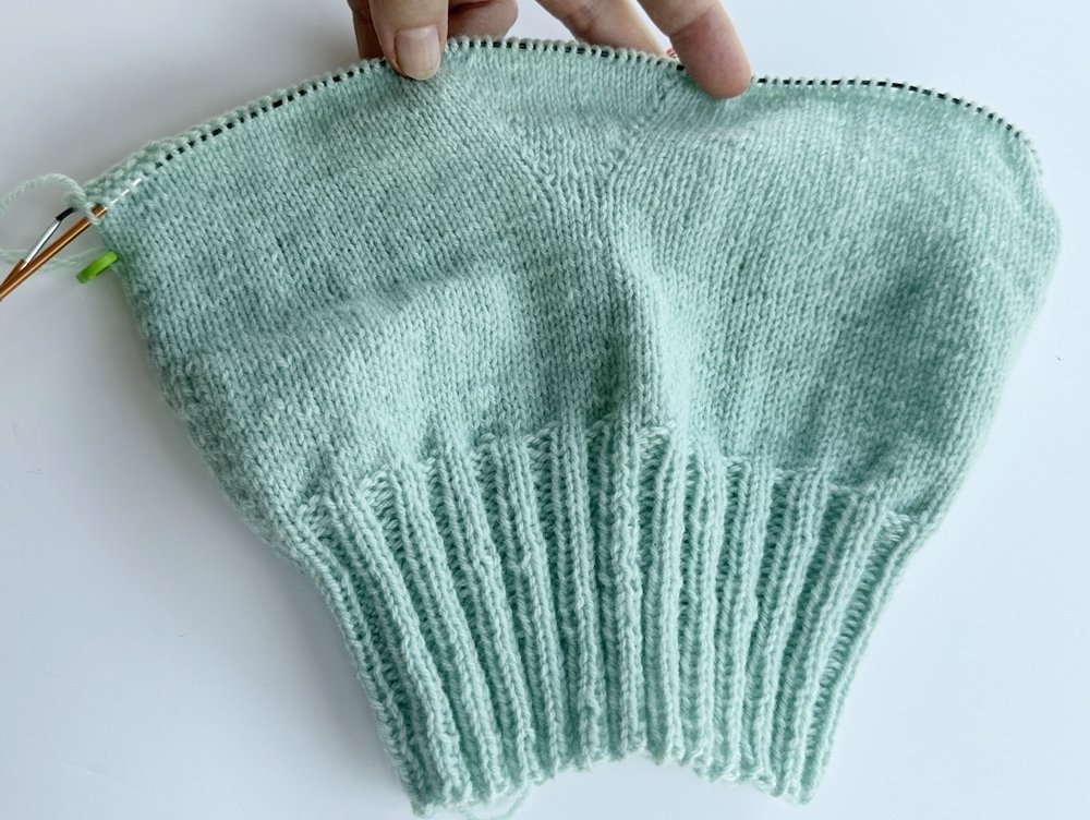 Blog-Inhaltsbild für 'Strickanleitung Babyhose in 3 Größen'