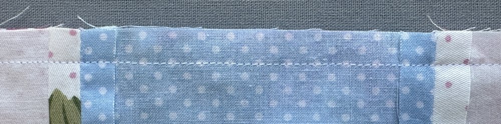 Blog-Inhaltsbild für 'Meine Nähmaschine - Teil 2: Nähmaschinenhaube nähen'