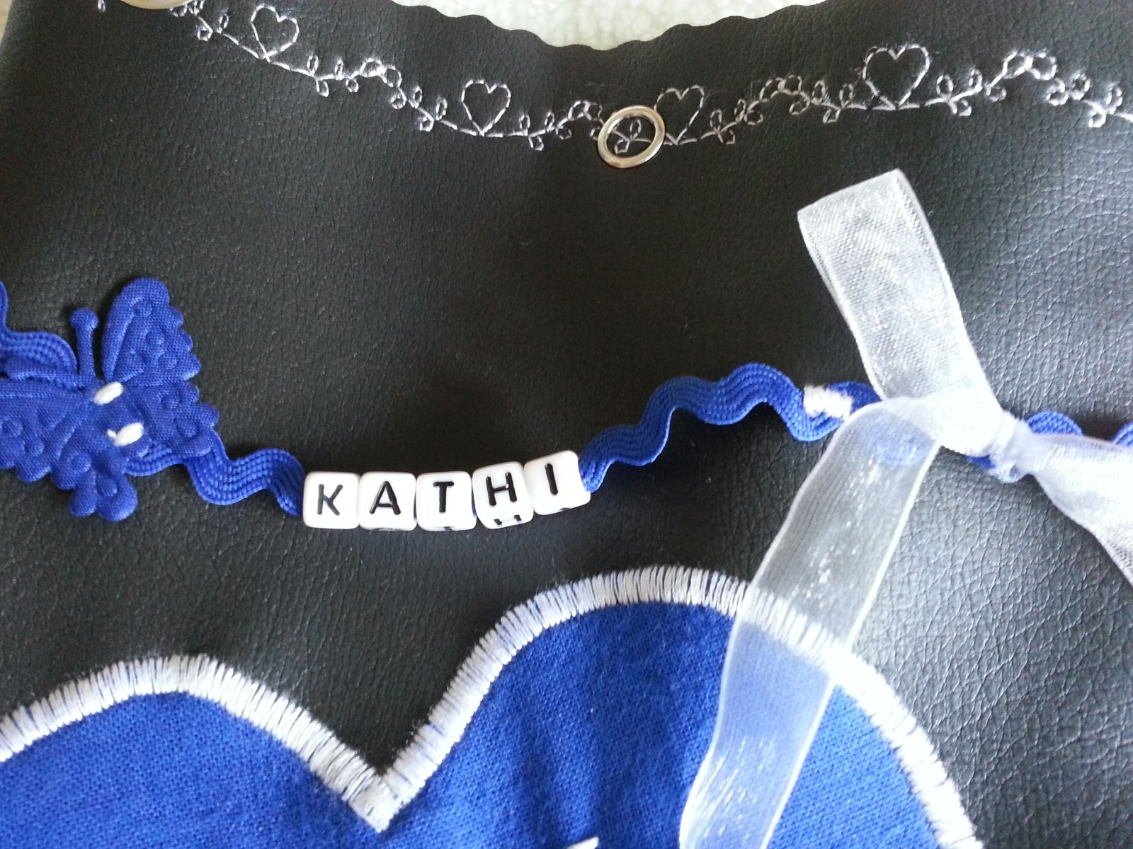 Blog-Inhaltsbild für 'Näh-Anleitung: Schöne Dirndl-Tasche / Trachtentasche'