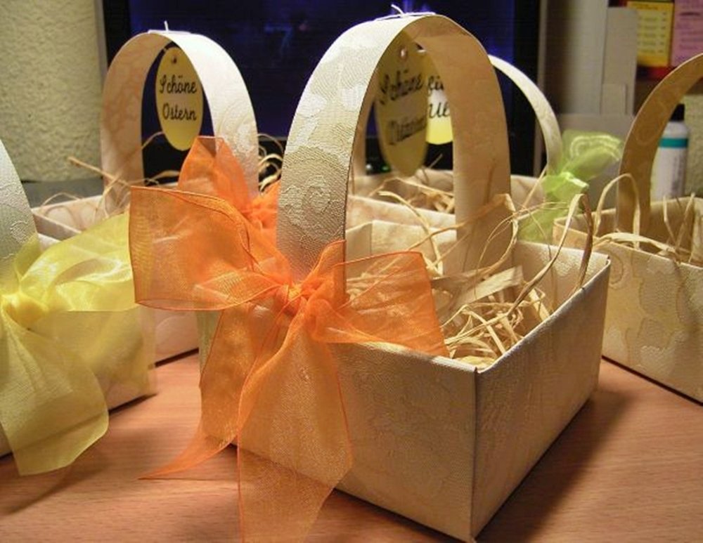 Blog-Inhaltsbild für 'Schachteln falten und was man daraus machen kann'