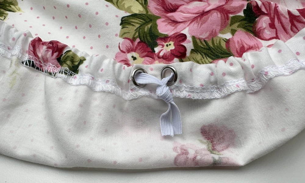 Blog-Inhaltsbild für 'Sommer-DIY: Perfekt sitzende Tischdecken mit Gummizug selbst nähen'