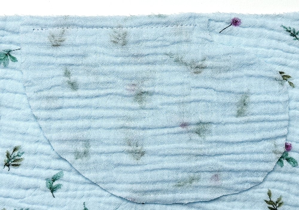 Blog-Inhaltsbild für 'Musselinkleid für Mädchen nach einem kostenlosen Schnittmuster - Top oder Flop?'