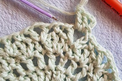 Blog-Inhaltsbild für 'Häkelanleitung runde Babydecke ++ Alisa ++'