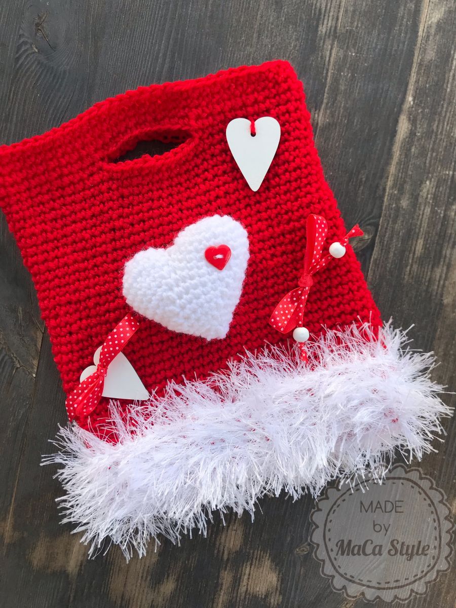 Blog-Inhaltsbild für 'Minitasche mit Herzapplikation in 3D Optik'