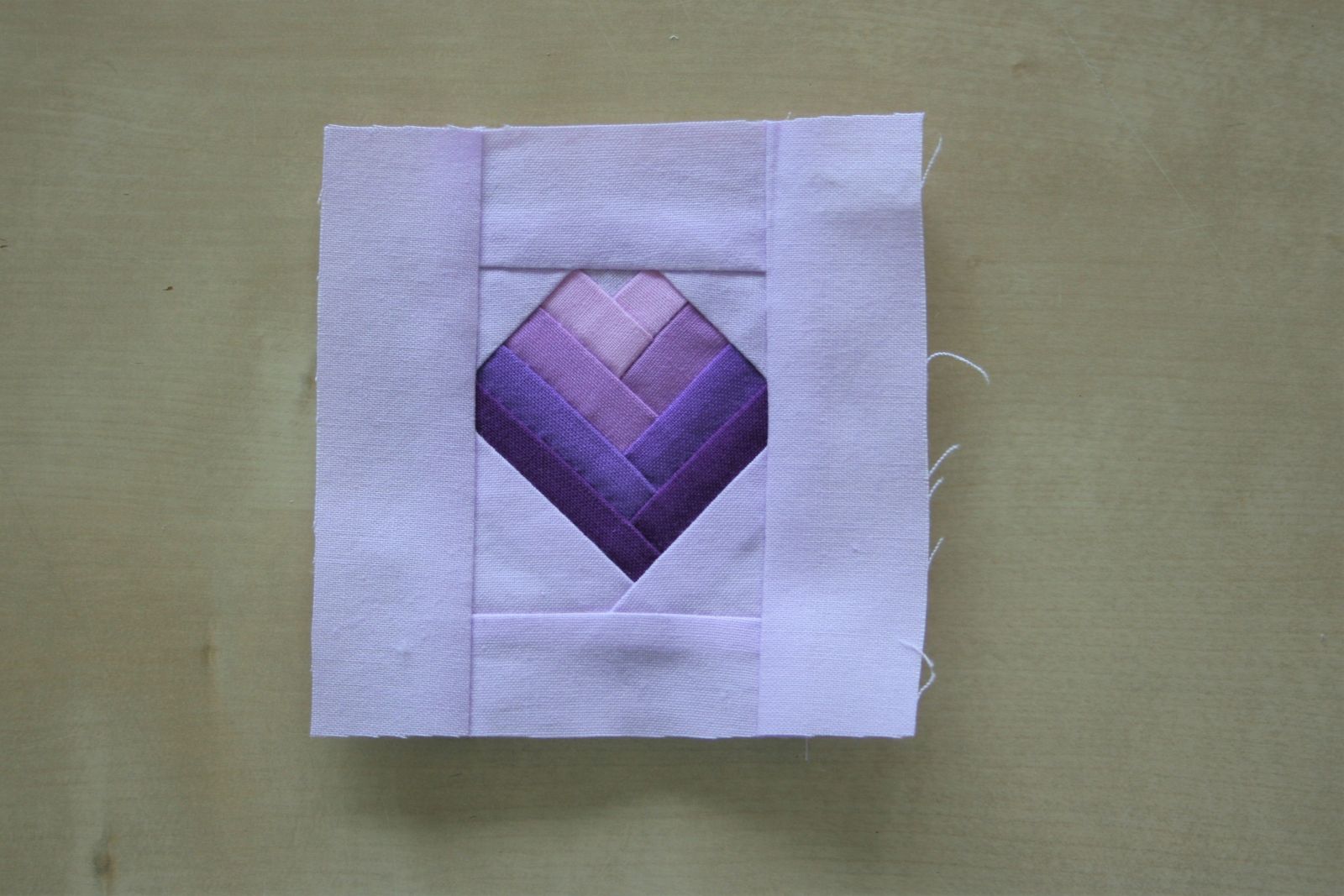 38_Log_Cabin_Block_how_to_sew_Quilt_Heart