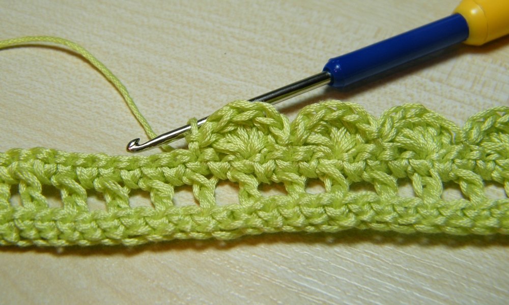 Blog-Inhaltsbild für 'Etwas Praktisches für den Garten: Tischtuchbeschwerer aus Garnresten häkeln'