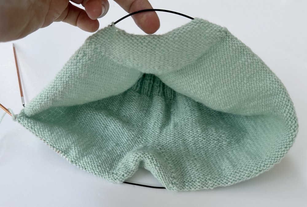 Blog-Inhaltsbild für 'Strickanleitung Babyhose in 3 Größen'
