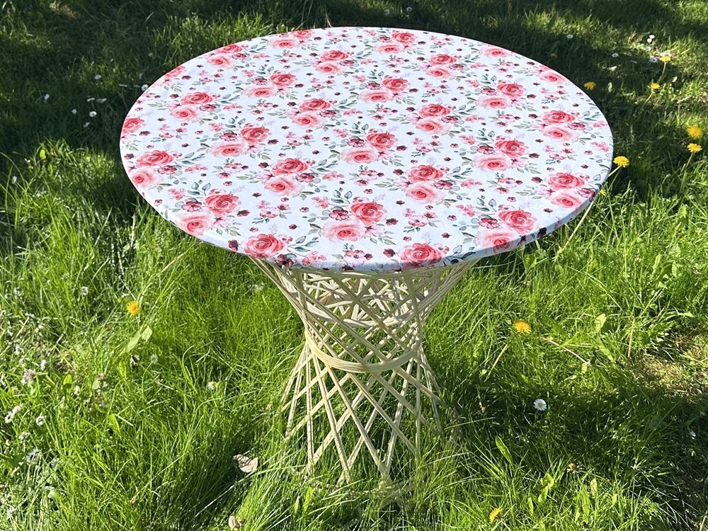 Blog-Inhaltsbild für 'Sommer-DIY: Perfekt sitzende Tischdecken mit Gummizug selbst nähen'