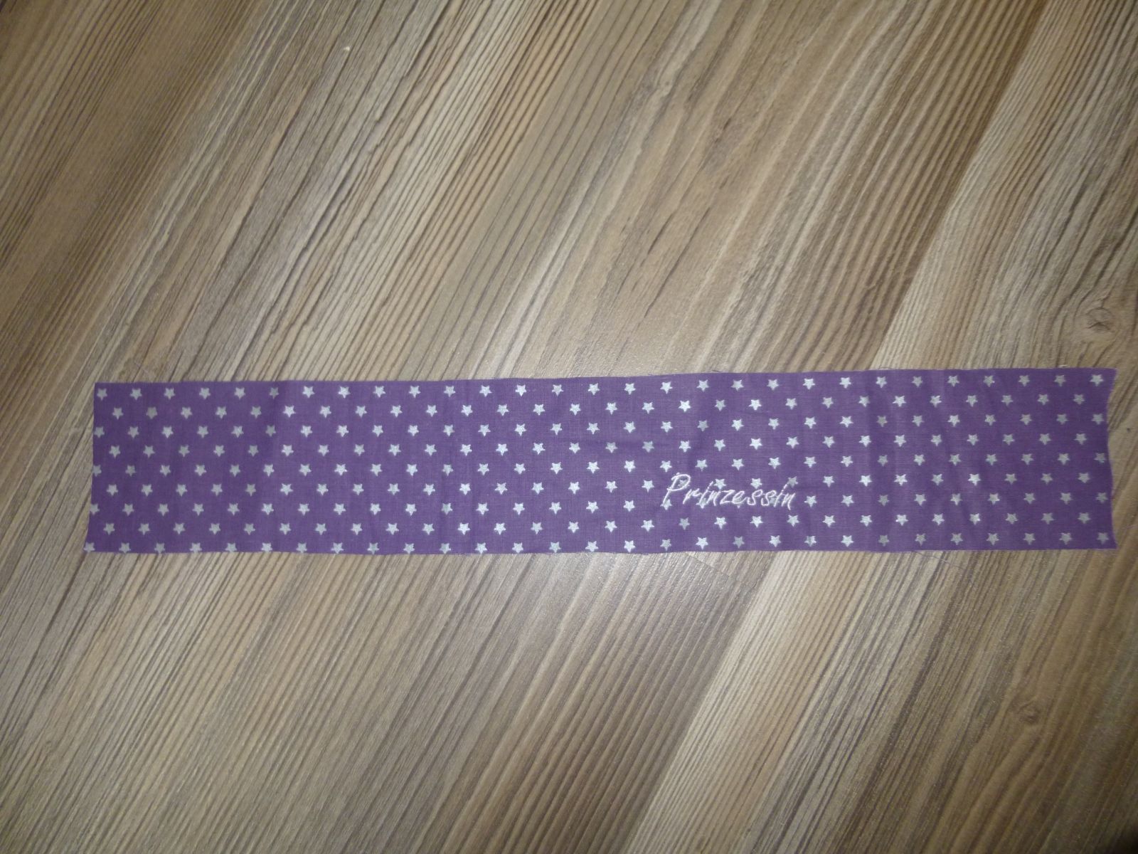 Blog-Inhaltsbild für 'Näh-Anleitung: Schnullerband'