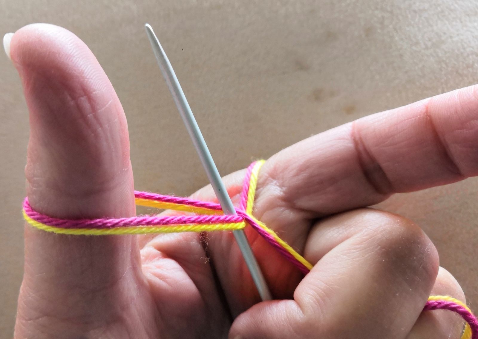 Blog-Inhaltsbild für 'Schutzengelchen stricken - inklusive Doubleface Grundkurs'