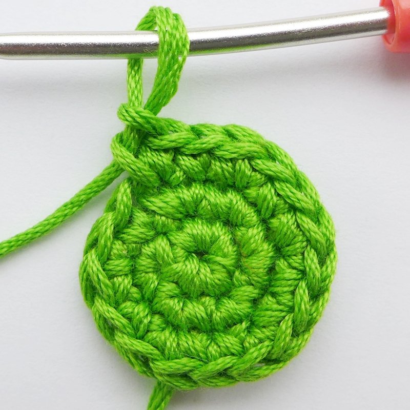 Blog-Inhaltsbild für 'Spielball für Kinder ... Zielwerfen, Büchsenwerfen usw. -  Gratis Häkelanleitung'