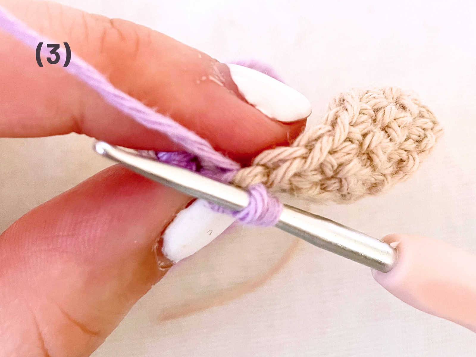 Blog-Inhaltsbild für 'Kostenlose Häkelanleitung Weihnachtsbaumkugel "Schneemann"'