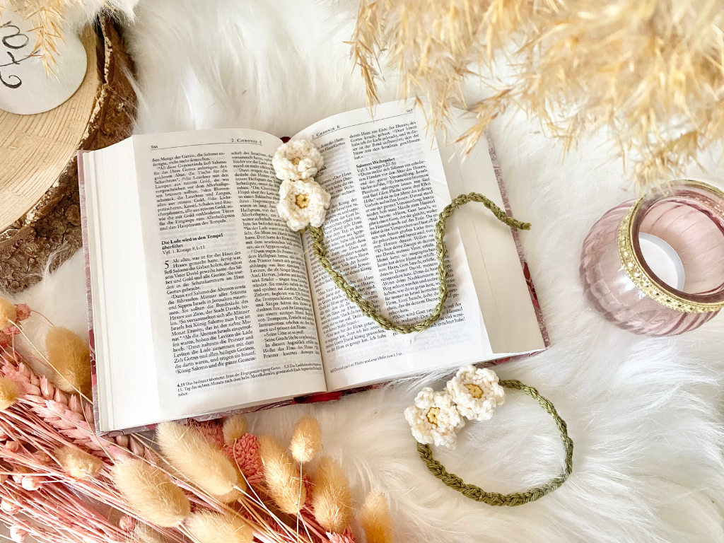 Blog-Inhaltsbild für 'Gänseblümchen, eine kostenlose Häkelanleitung und pädagogische Ideen von Wolldiamant'