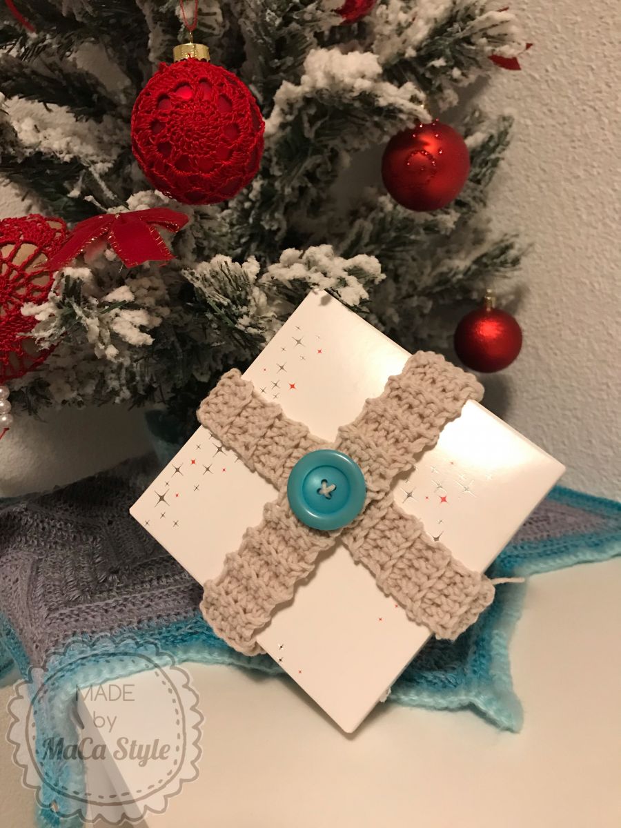 4 Geschenkverpackungen aus Wollresten 4 Geschenkverpackungen aus Wollresten