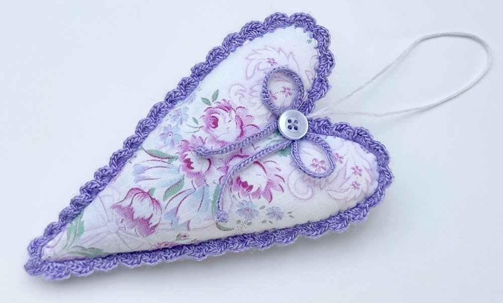 Blog-Inhaltsbild für 'Lavendel-Serie Teil 2: Lavendel-Herzen in verschiedenen Varianten nähen'