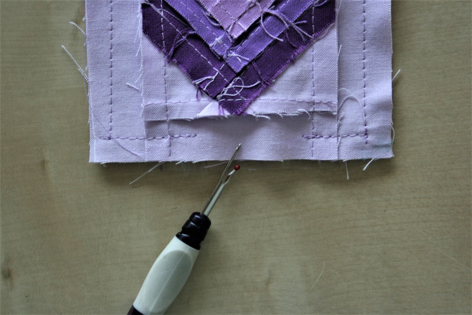 41_Log_Cabin_Block_how_to_sew_Quilt_Heart