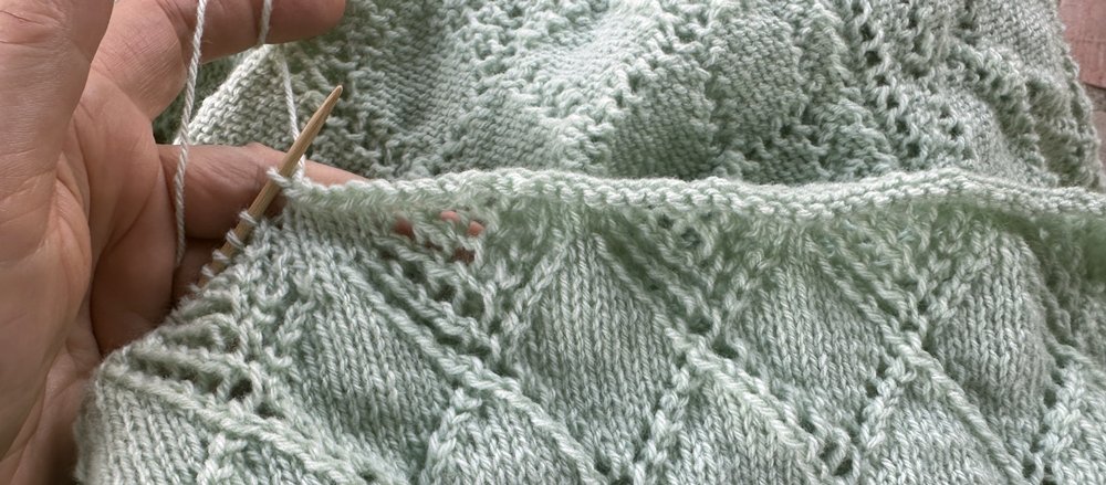 Blog-Inhaltsbild für 'Gestrickte Decken in Hülle und Fülle'