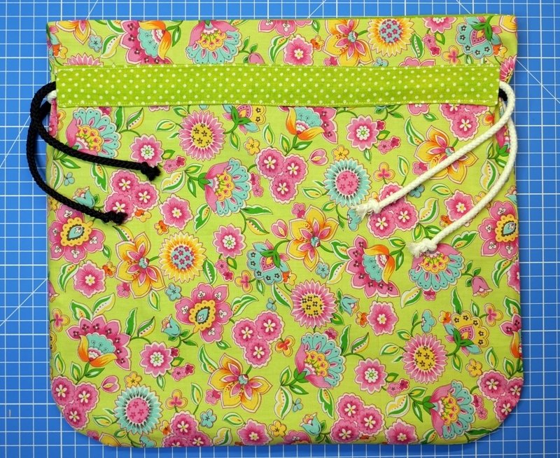 Blog-Inhaltsbild für 'Zugbeutel mit Innenfutter selbst nähen - Kostenlose Nähanleitung'