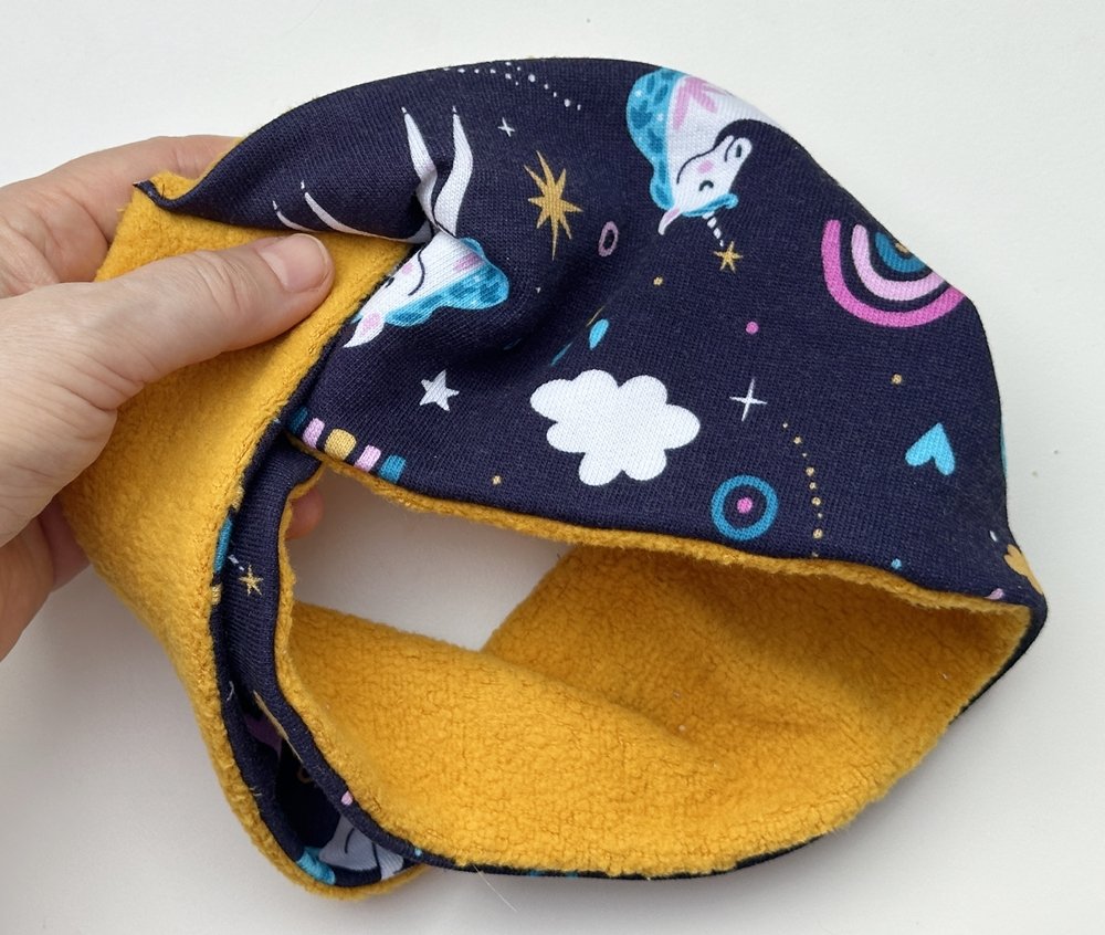 Blog-Inhaltsbild für 'Modernes Knoten-Stirnband in 2 Varianten nähen – Ratzfatz fertig'
