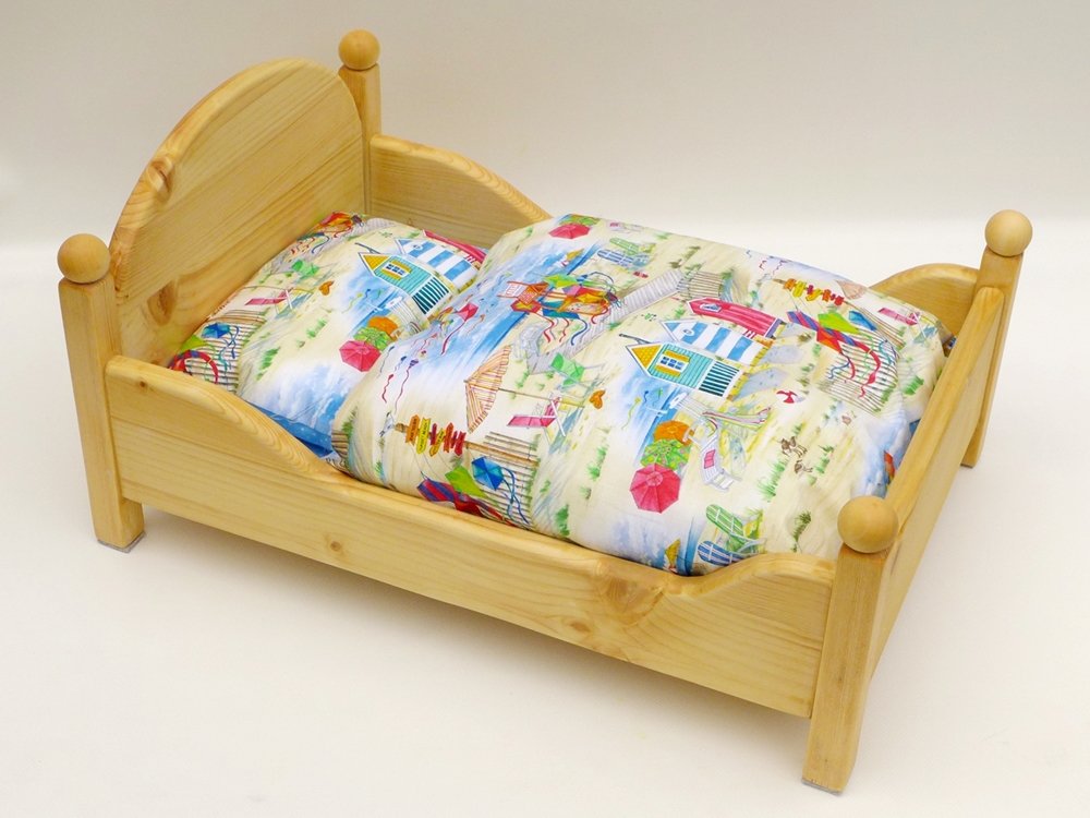 Blog-Inhaltsbild für 'Kreativ mit Holz: Wir bauen gemeinsam ein Puppenbett im Bauhausstil'