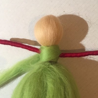 Blog-Inhaltsbild für 'Zarte Fee aus Filz ("Märchenwolle") - Teil 2'