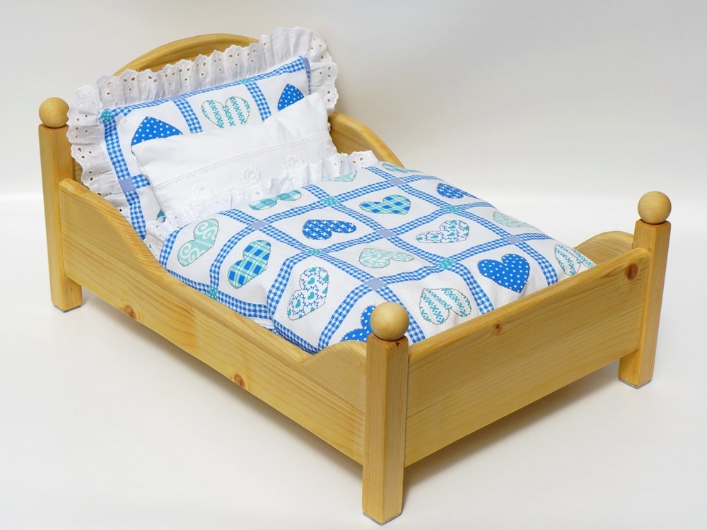 Blog-Inhaltsbild für 'Kreativ mit Holz: Wir bauen gemeinsam ein Puppenbett im Bauhausstil'