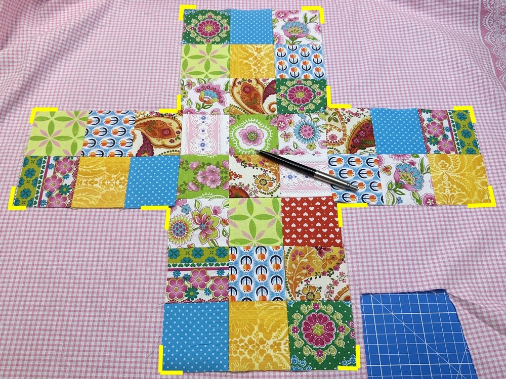 Blog-Inhaltsbild für 'Kindertasche im Patchwork-Style - Kostenlose Nähanleitung'