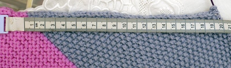 Blog-Inhaltsbild für 'Die weichste Babydecke der Welt im Mustermix - Kostenlose Strickanleitung'