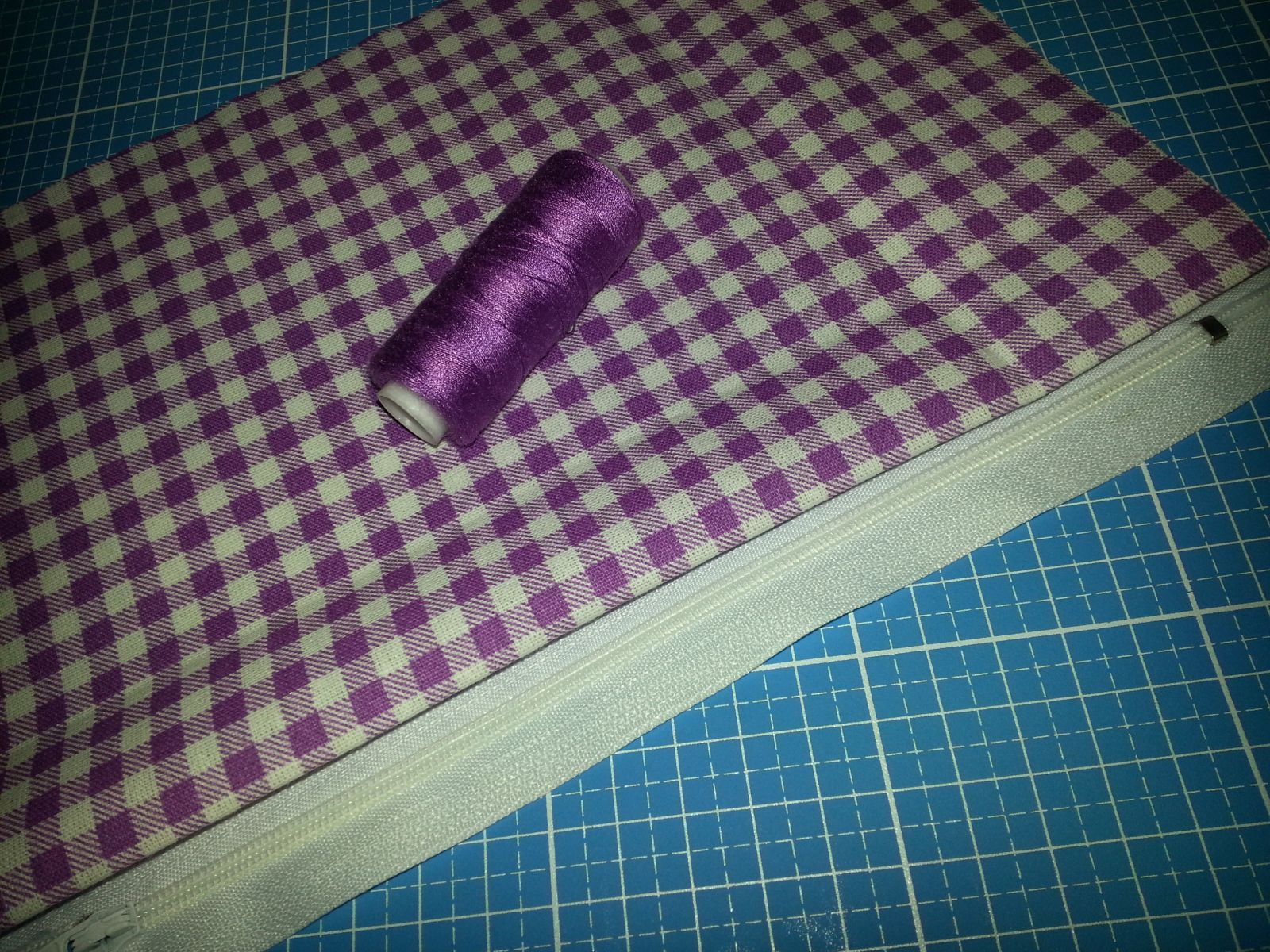 Blog-Inhaltsbild für 'Kostenlose Nähanleitung: Schnelles Täschchen / Mama-Beutel'