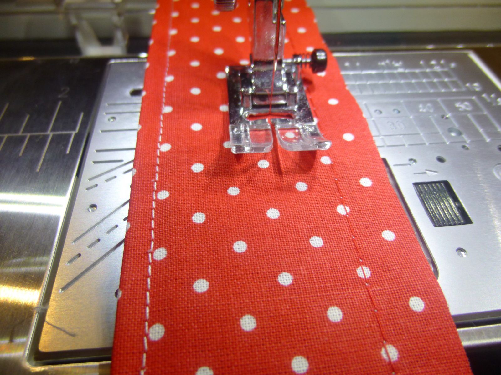 Blog-Inhaltsbild für 'Näh-Anleitung: LaneyART Rüschchen-Jeans-Rock'