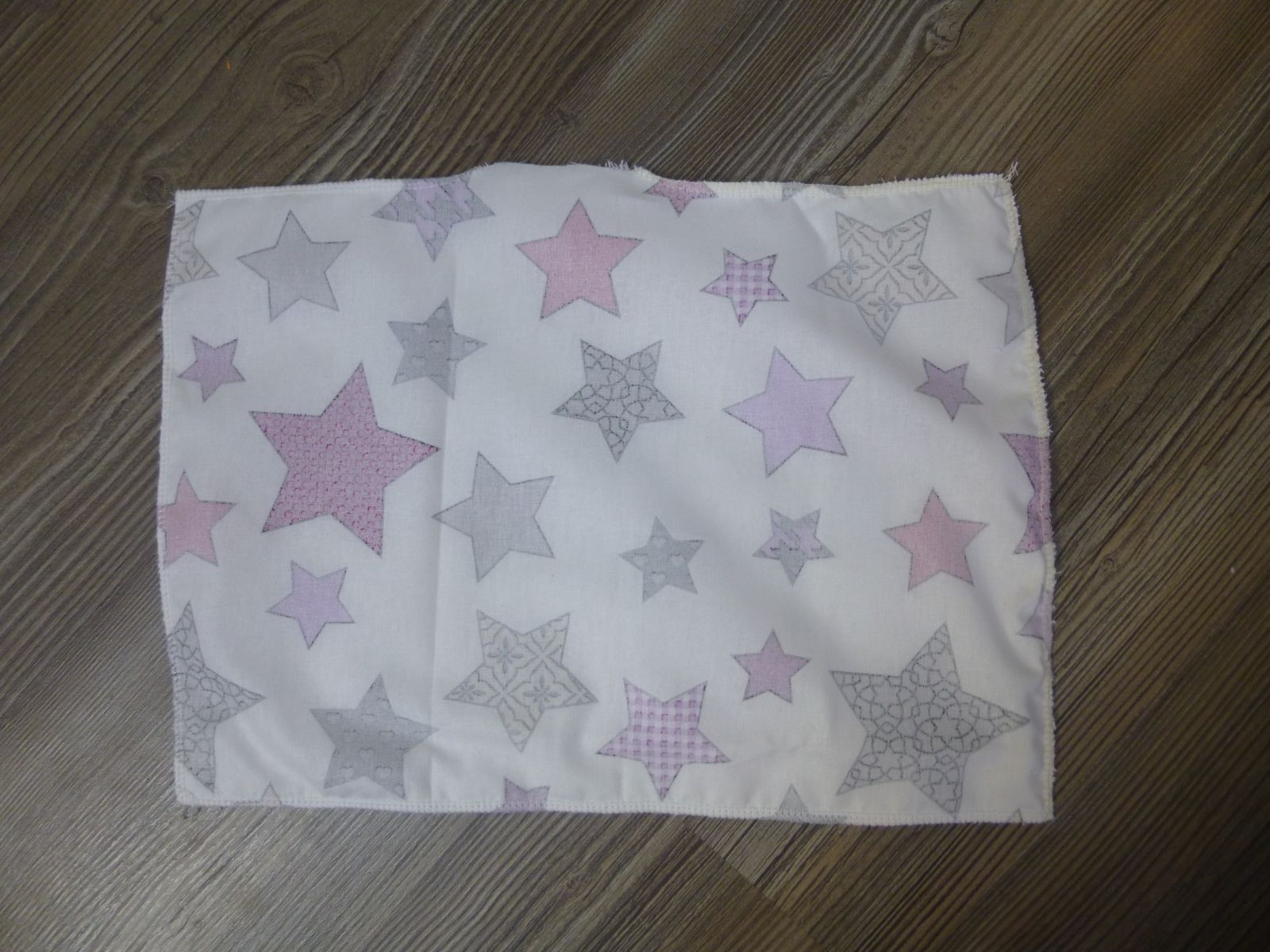 Blog-Inhaltsbild für 'Nähanleitung: Spucktuch für Babys'