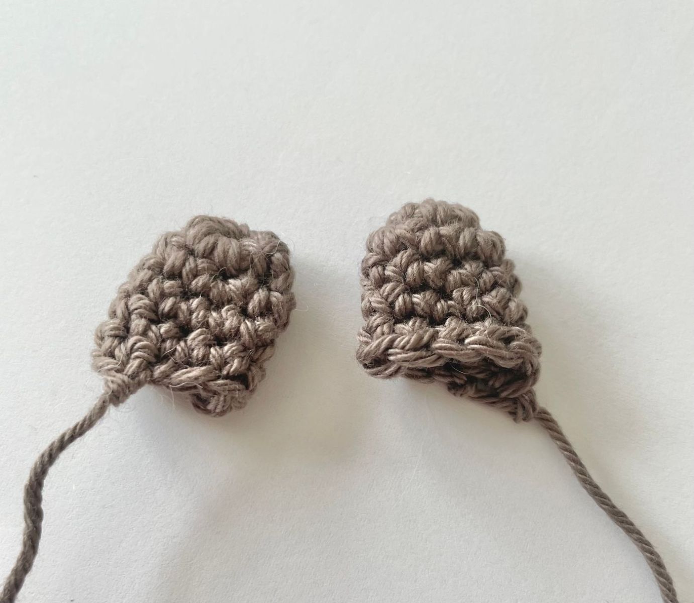 Blog-Inhaltsbild für '🧶 Häkelanleitung: Kleiner Hai – schnell & einfach gehäkelt'