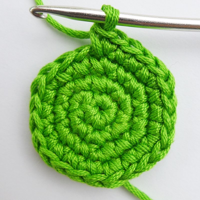 Blog-Inhaltsbild für 'Spielball für Kinder ... Zielwerfen, Büchsenwerfen usw. -  Gratis Häkelanleitung'