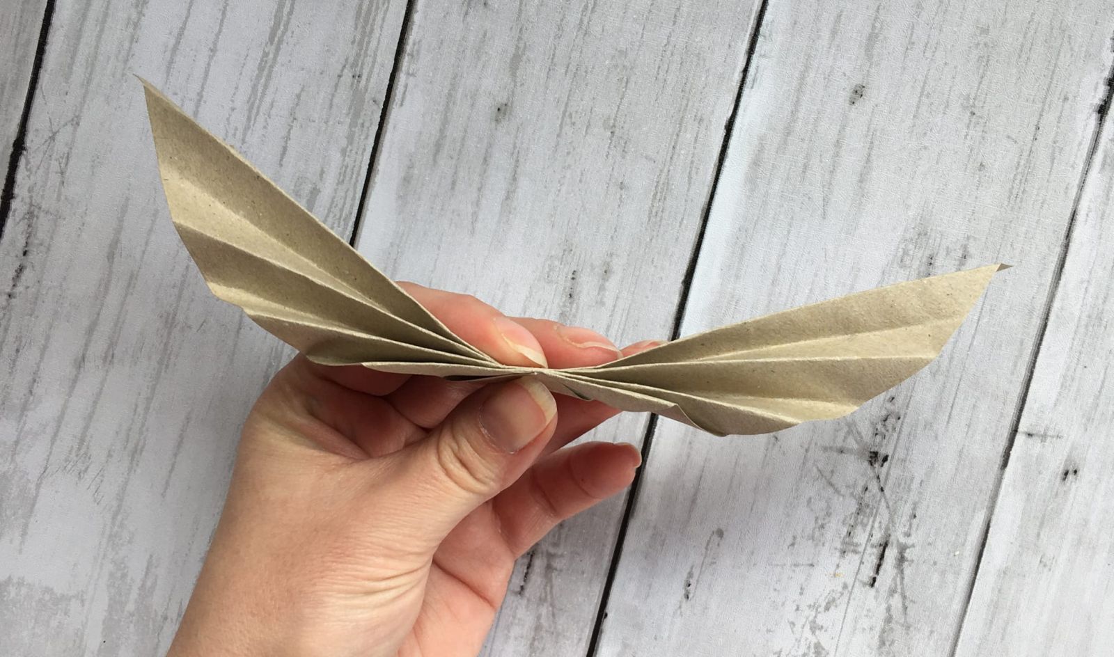 Blog-Inhaltsbild für 'Bastelanleitung für Palmblattdeko'