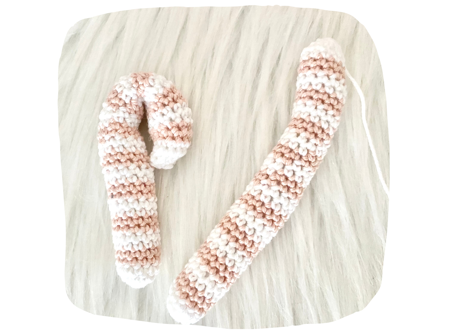 Blog-Inhaltsbild für 'Weihnachtsaccessoires, kostenlose Häkelanleitung von Wolldiamant'