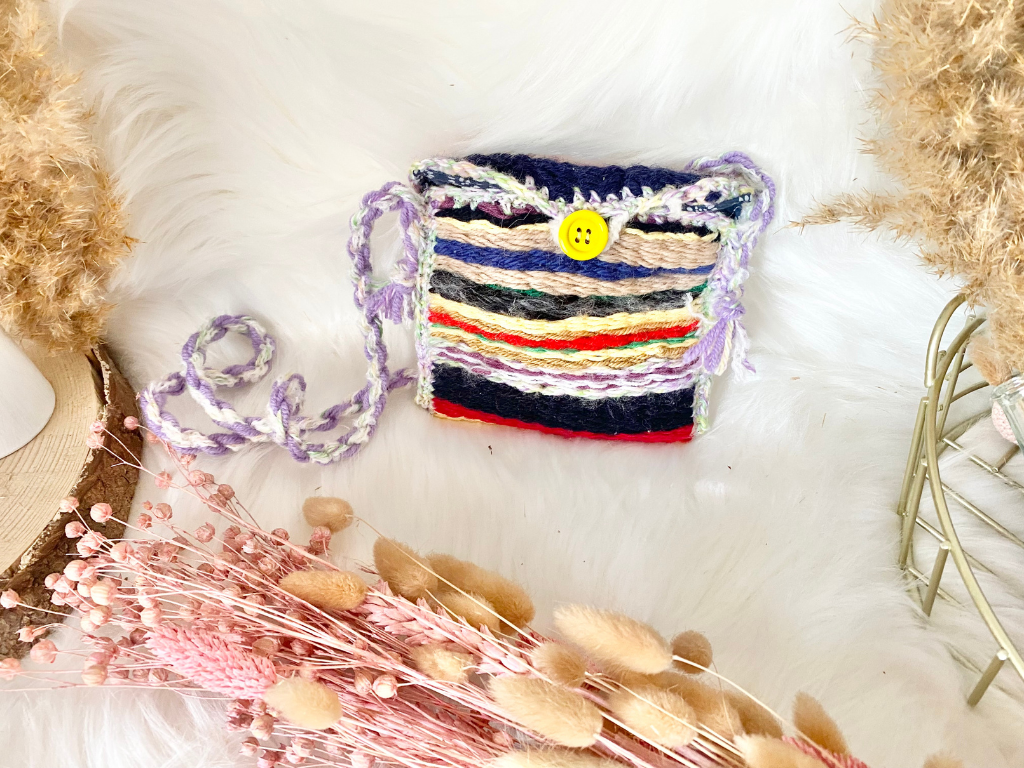 Blog-Inhaltsbild für 'Vom Webstück zum Webtier – wenn aus Fäden lebendige Wesen werden'