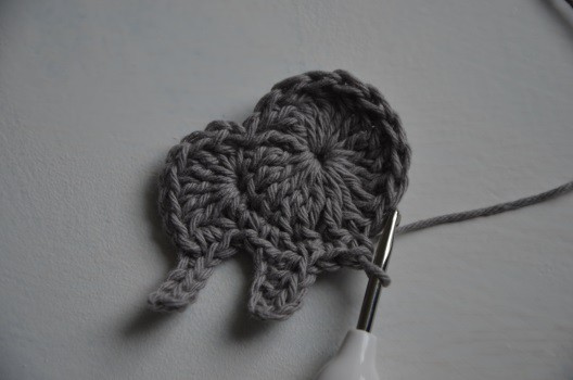 Blog-Inhaltsbild für 'Kostenlose Häkelanleitung Elefant'