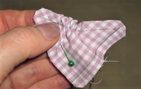 5_Schritt_fuer_schritt_Anleitung_Hand_naehen_Rechtshaender_running_stitch_gratis_anleitung