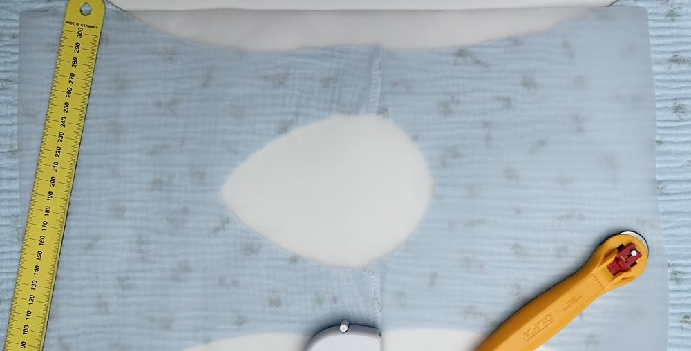 Blog-Inhaltsbild für 'Musselinkleid für Mädchen nach einem kostenlosen Schnittmuster - Top oder Flop?'