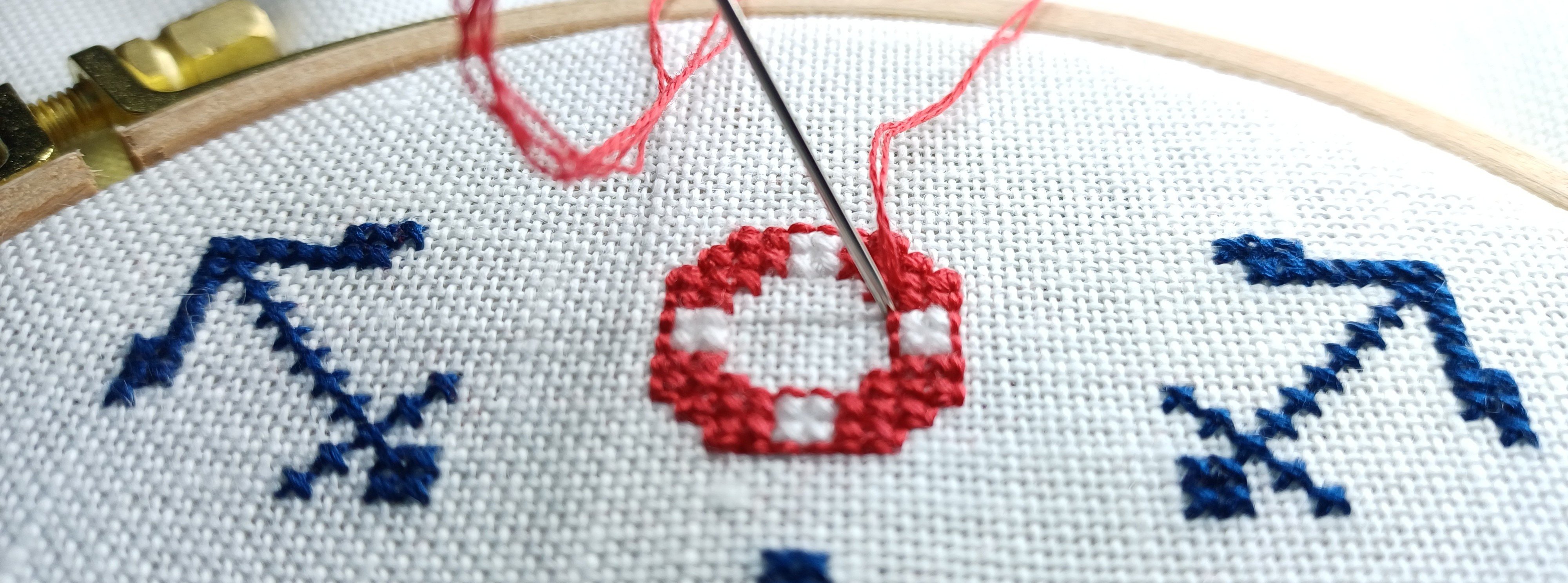 two stranded outlines