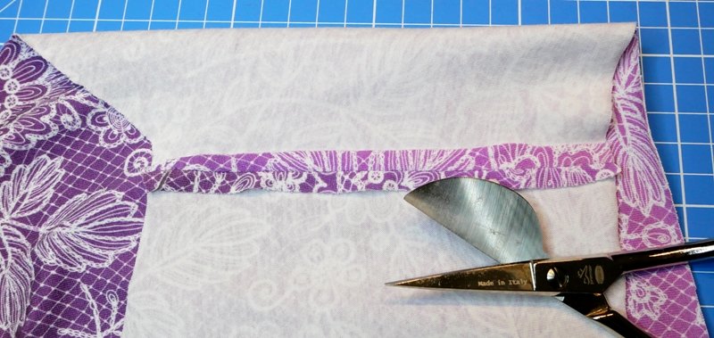 Blog-Inhaltsbild für 'Damenslips einfach selber nähen - Teil 2: Bündchen einfassen, Varianten, Tipps und Tricks'