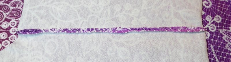 Blog-Inhaltsbild für 'Damenslips einfach selber nähen - Teil 2: Bündchen einfassen, Varianten, Tipps und Tricks'