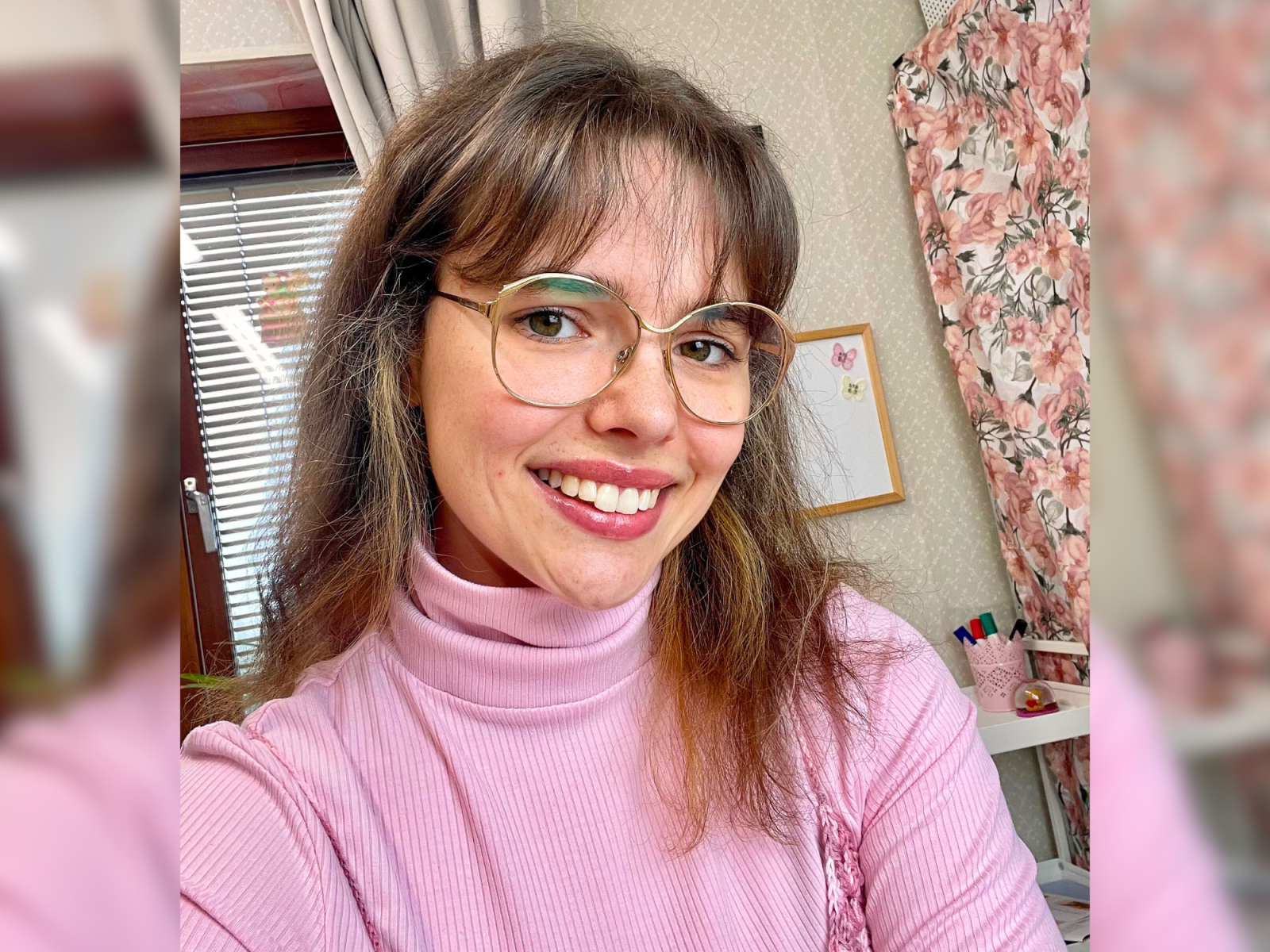 Blog-Inhaltsbild für 'Kostenlose Häkelanleitung – Lichterkette mit Blüten'